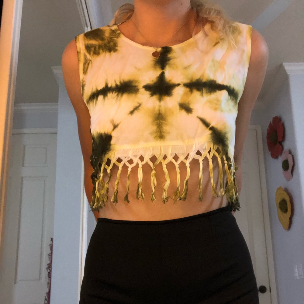 Tie-dye sleeveless top